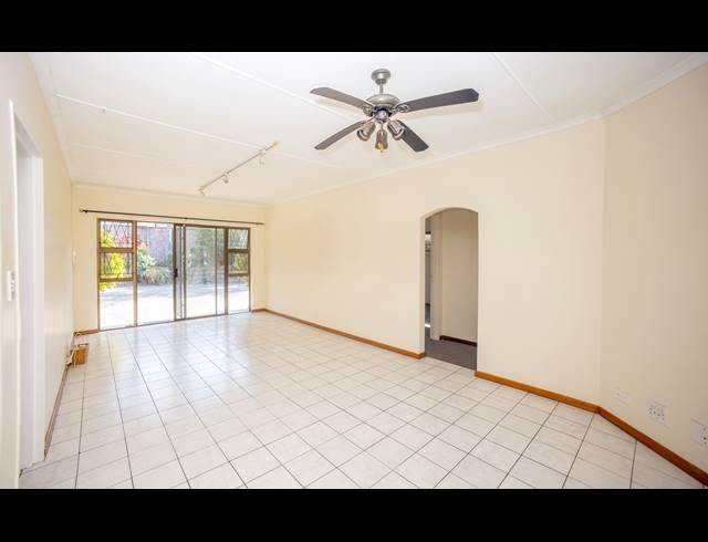 3 BEDROOM TOWNHOUSE FOR SALE IN BEACON BAY